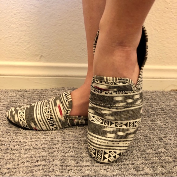 Steve Madden Shoes - STEVE MADDEN Slip On Shoes